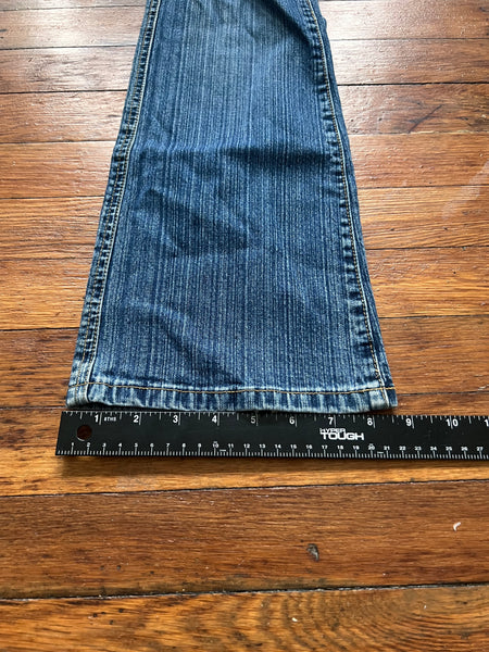 Vintage Y2K Low Rise Women’s Flared Bootcut Jeans