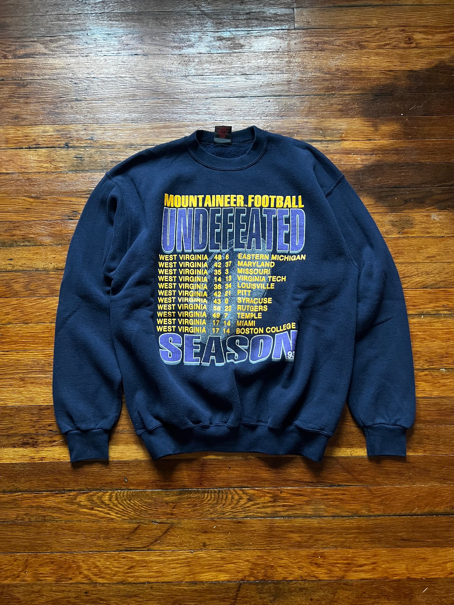 Vintage 90s WVU Mountaineers 1993 Undefeated Season Graphic Crewneck Sweatshirt